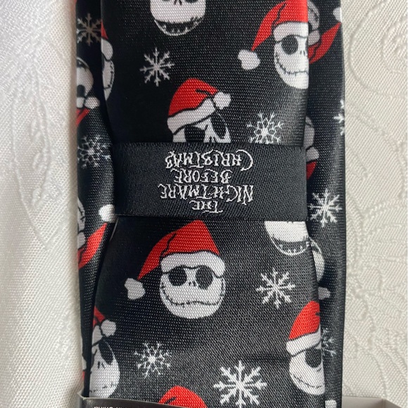 Nightmare before Christmas necktie. New. - Picture 3 of 3
